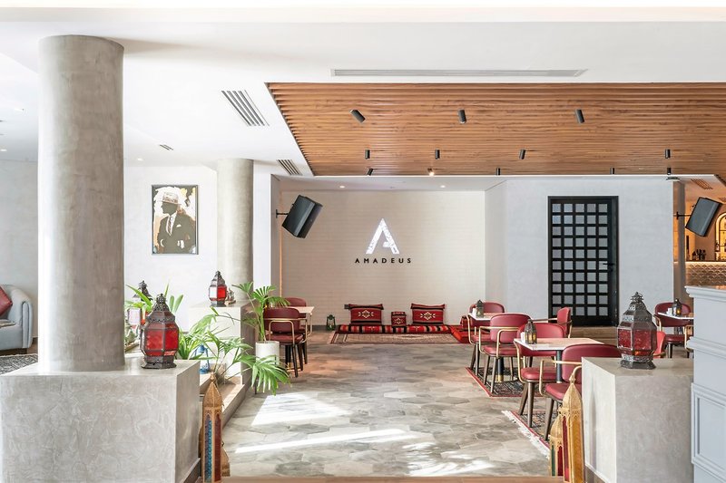 Sheraton Abu Dhabi Hotel & Resort 10