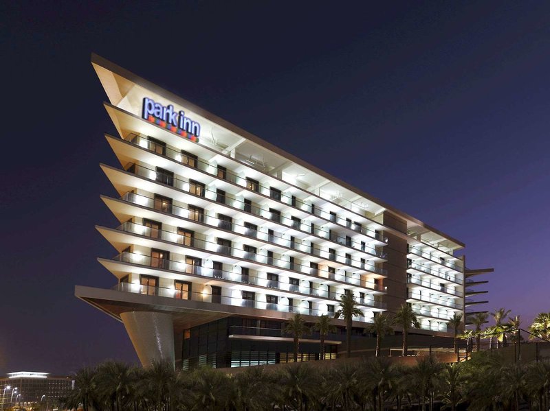 Park Inn by Radisson Abu Dhabi, Yas Island 1