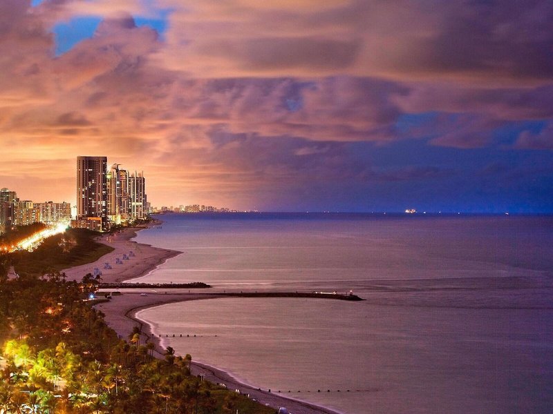 The St. Regis Bal Harbour Resort 16