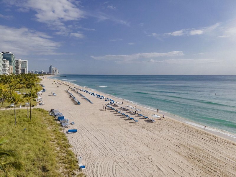 The St. Regis Bal Harbour Resort 17