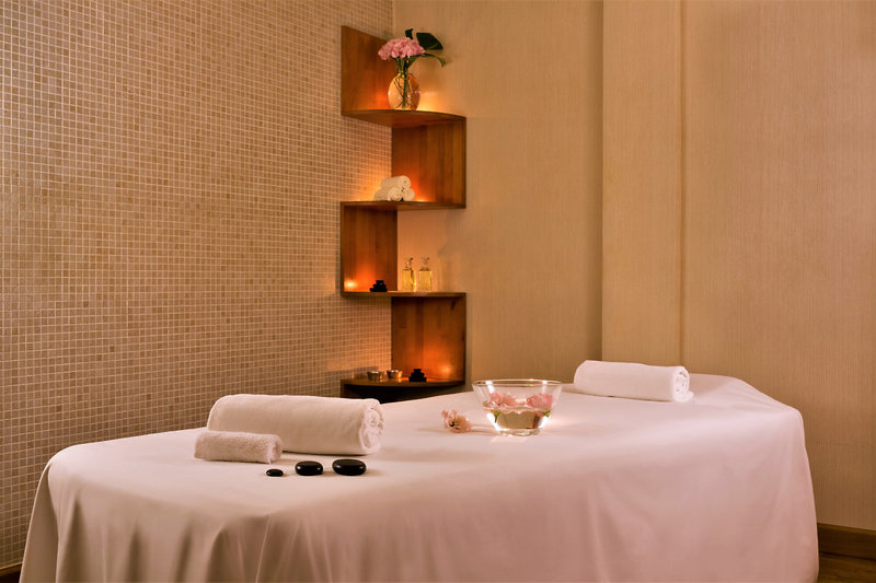 Sheraton Grand Doha Resort & Convention Hotel 8