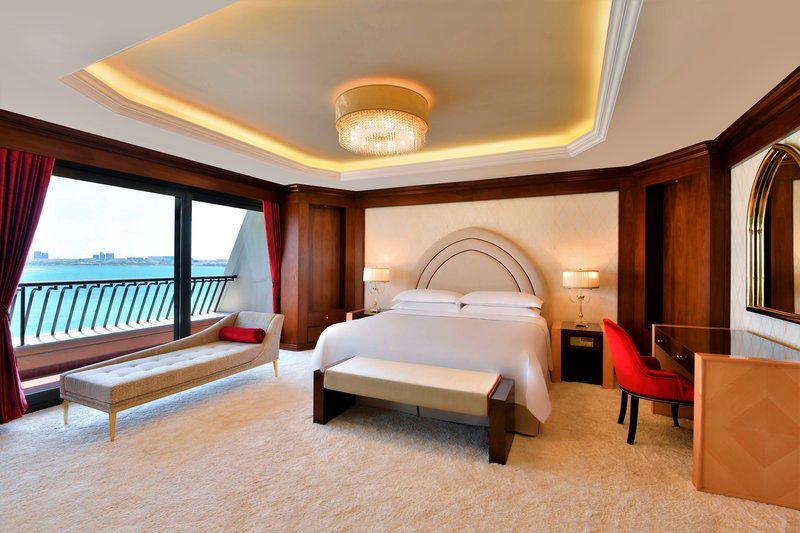 Sheraton Grand Doha Resort & Convention Hotel 11