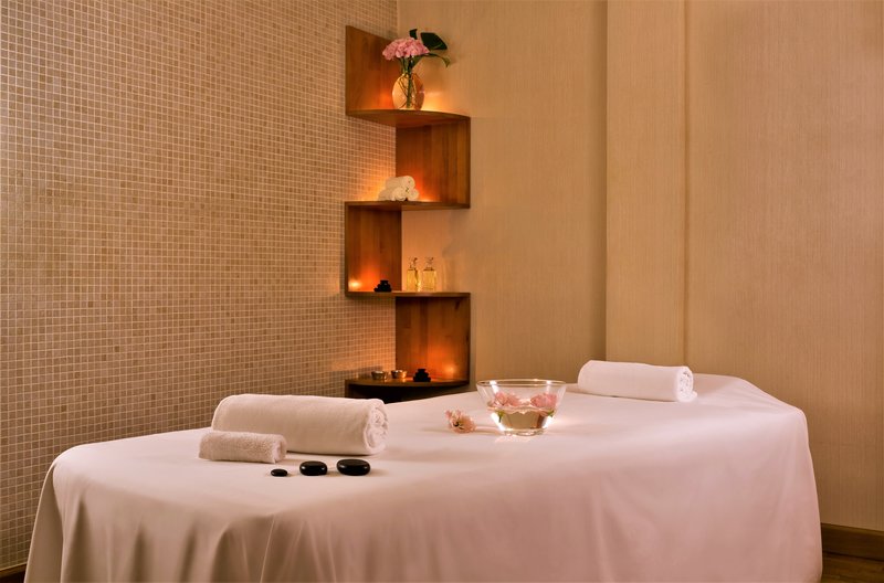 Sheraton Grand Doha Resort & Convention Hotel 15