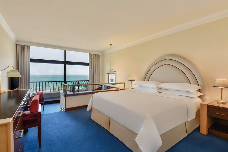 Sheraton Grand Doha Resort & Convention Hotel 16
