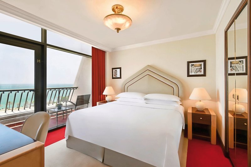Sheraton Grand Doha Resort & Convention Hotel 23