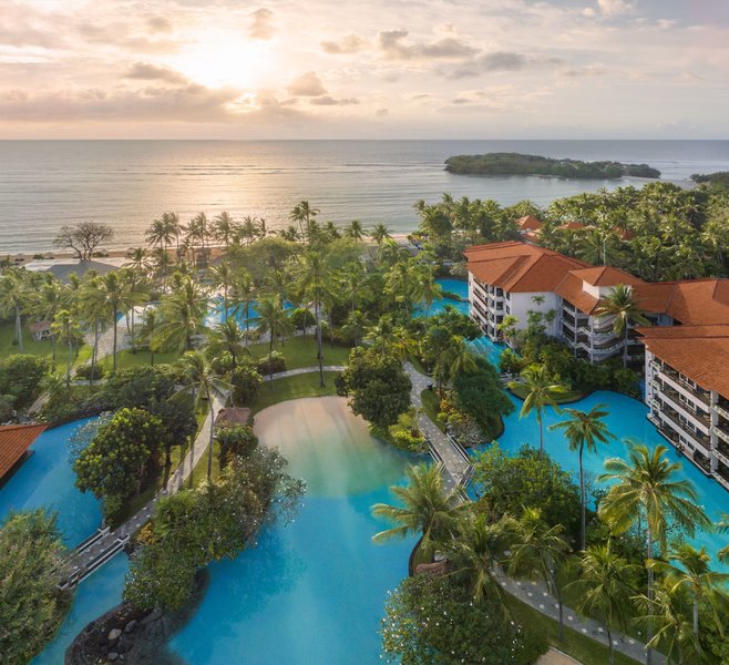 The Laguna, a Luxury Collection Resort & Spa 11