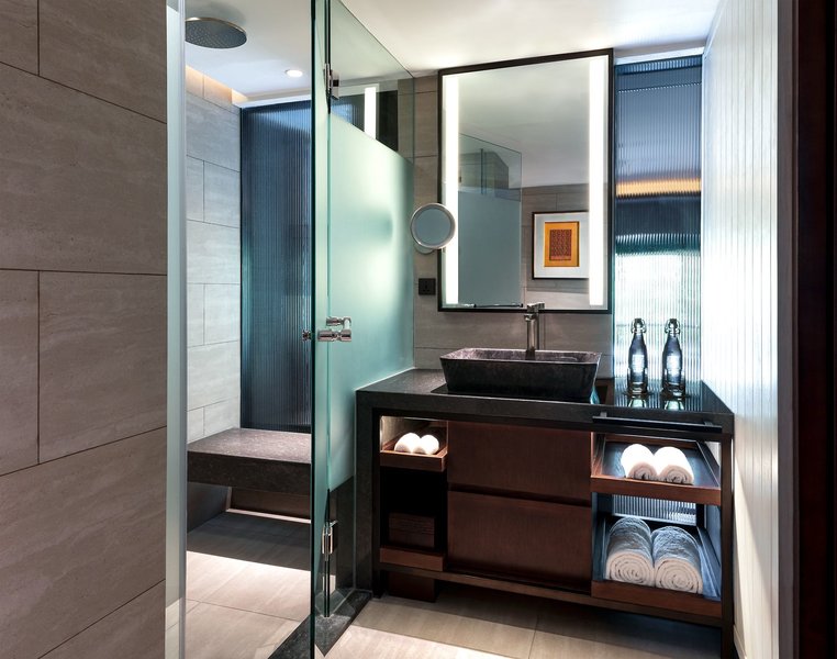 The Laguna, a Luxury Collection Resort & Spa 18