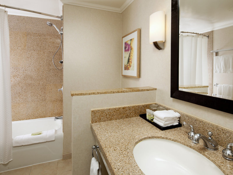 Moana Surfrider, A Westin Resort & Spa 34