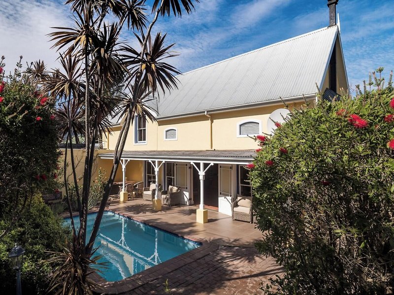 Plumwood Boutique Hotel 5