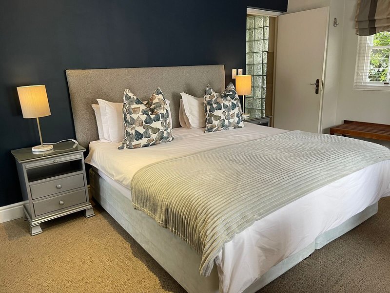 Plumwood Boutique Hotel 13
