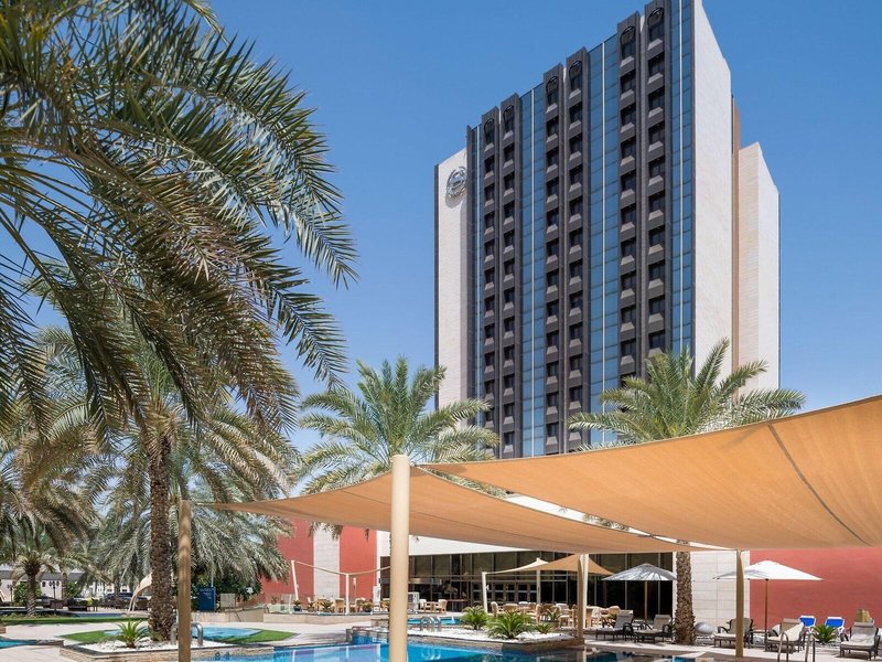 Sheraton Oman Hotel 4