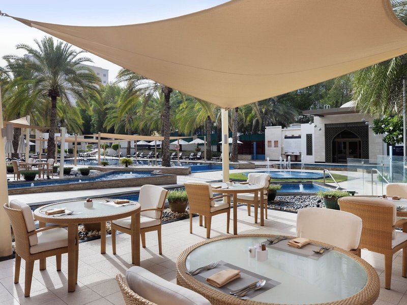 Sheraton Oman Hotel 12