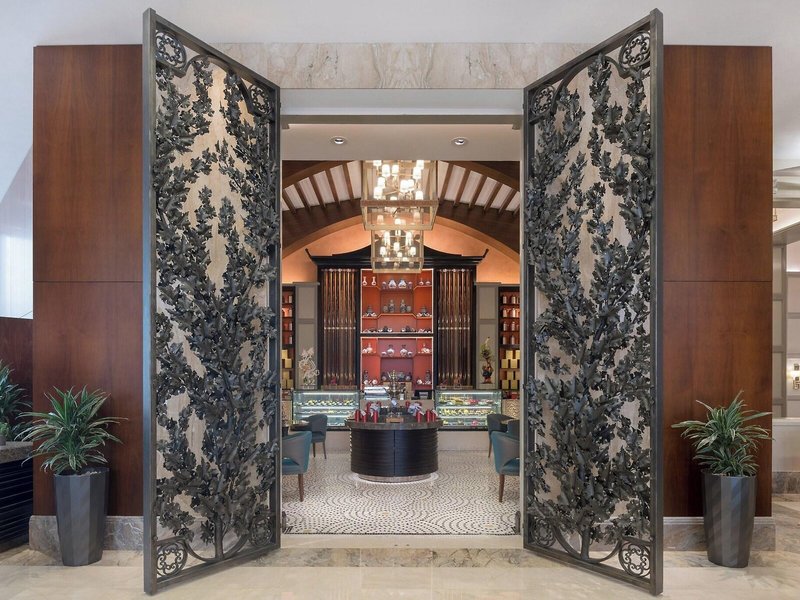 Sheraton Oman Hotel 13