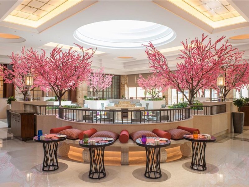 Sheraton Oman Hotel 14