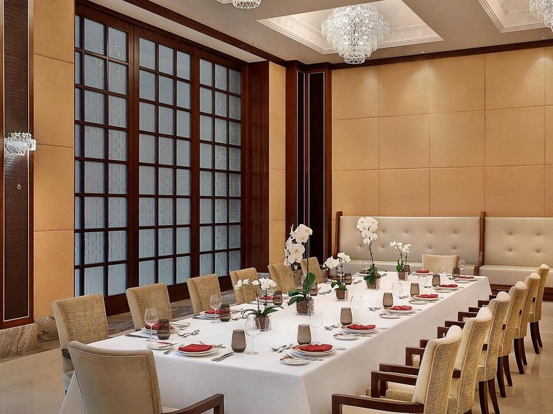 Sheraton Oman Hotel 22