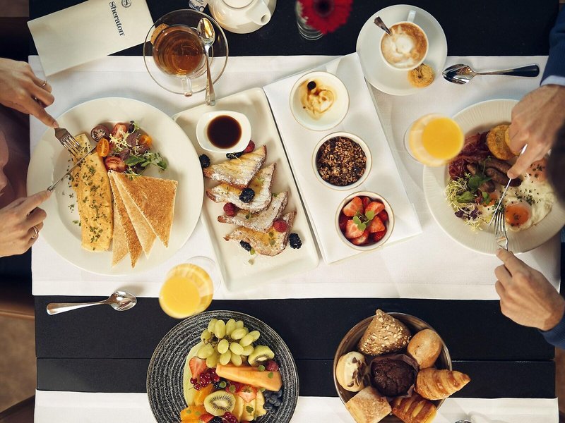 Sheraton Oman Hotel 25