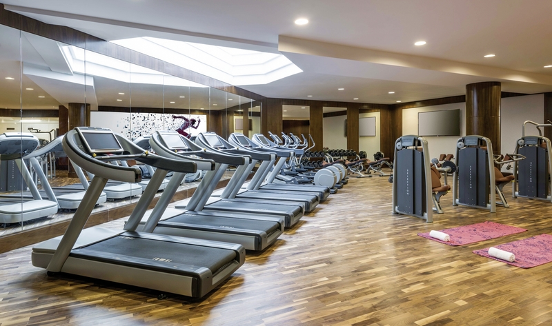 Sheraton Oman Hotel 12