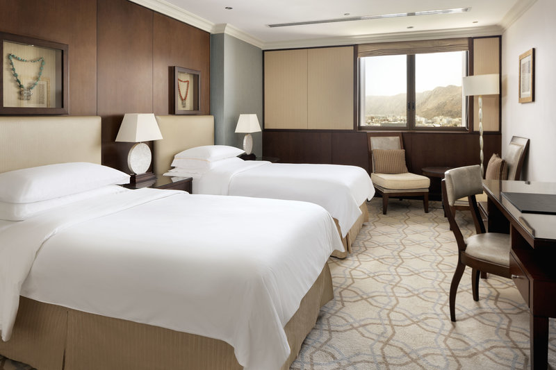 Sheraton Oman Hotel 6