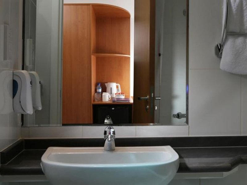 Premier Inn Dubai Investment Park 22