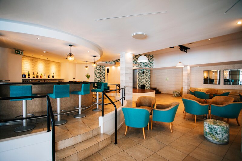 Four Views Oasis 134