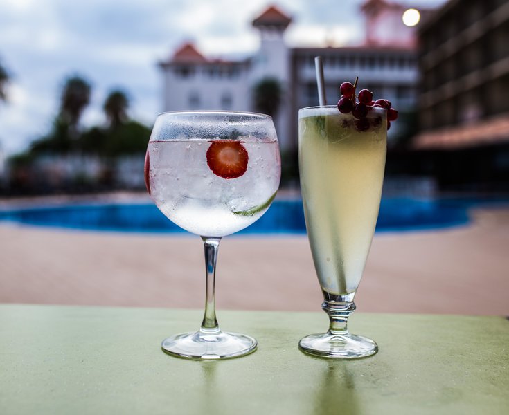 Four Views Oasis 137