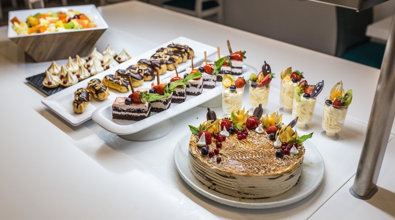 Four Views Oasis 158