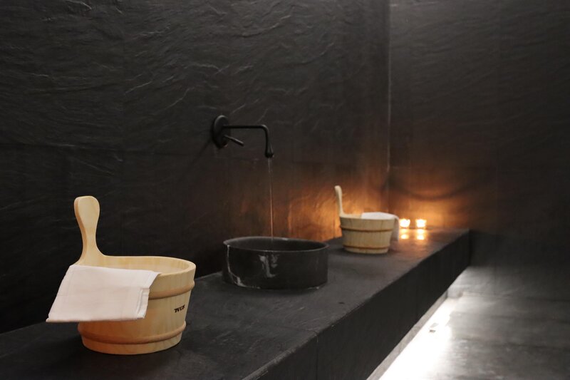 Four Views Oasis 177