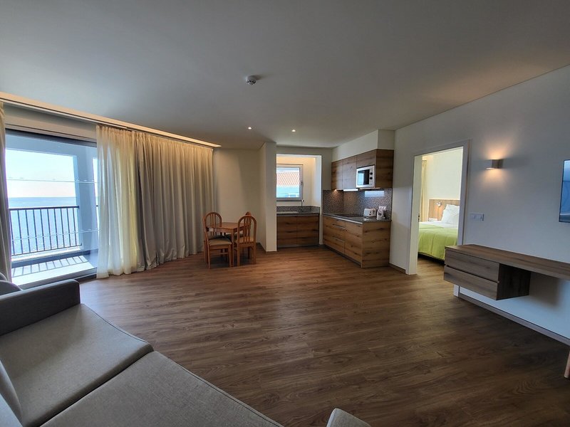 Roca Mar Lido Resorts - Royal Orchid 40