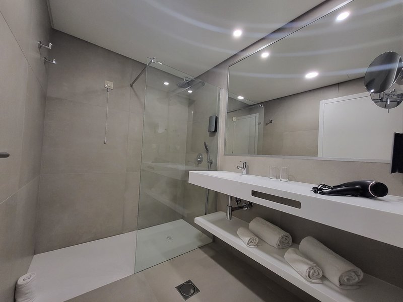 Roca Mar Lido Resorts - Royal Orchid 22