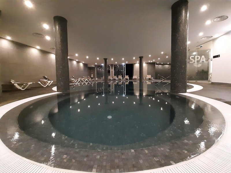 Royal Orchid 11