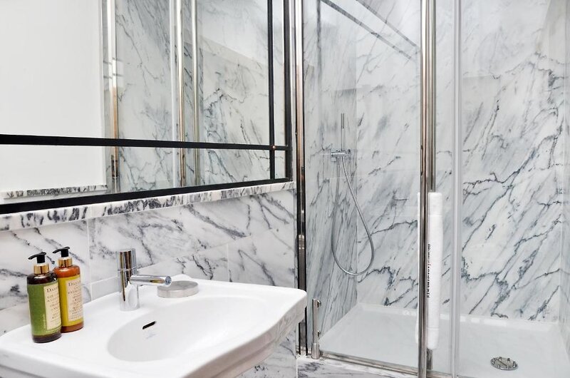 Brown's Boutique Hotel 14