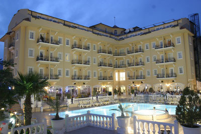 Hotel Sinatra 1