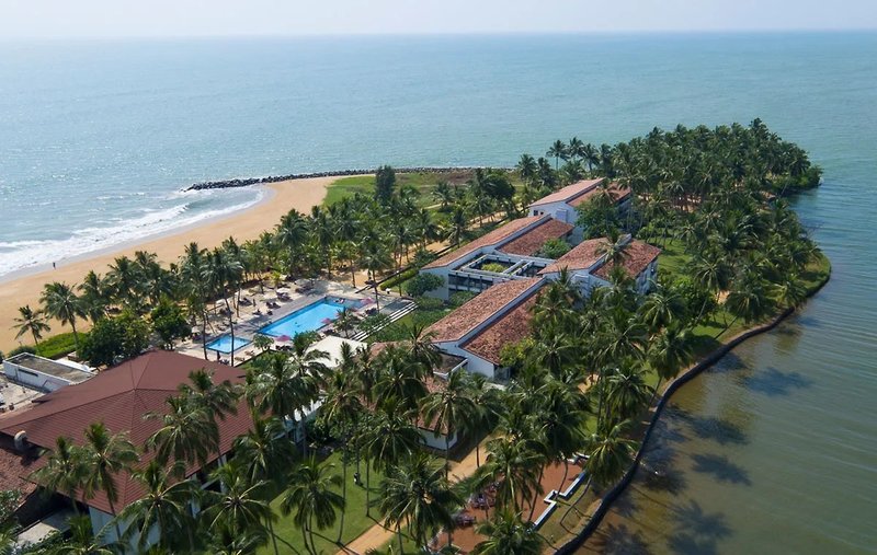 Avani Kalutara Resort  4