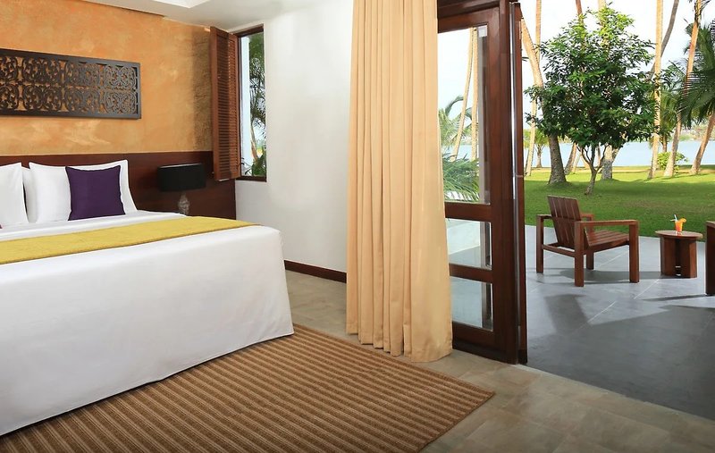 Avani Kalutara Resort  11