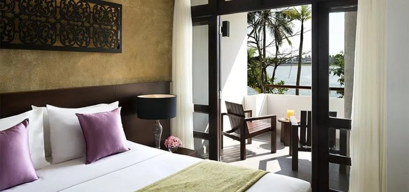 Avani Kalutara Resort  20