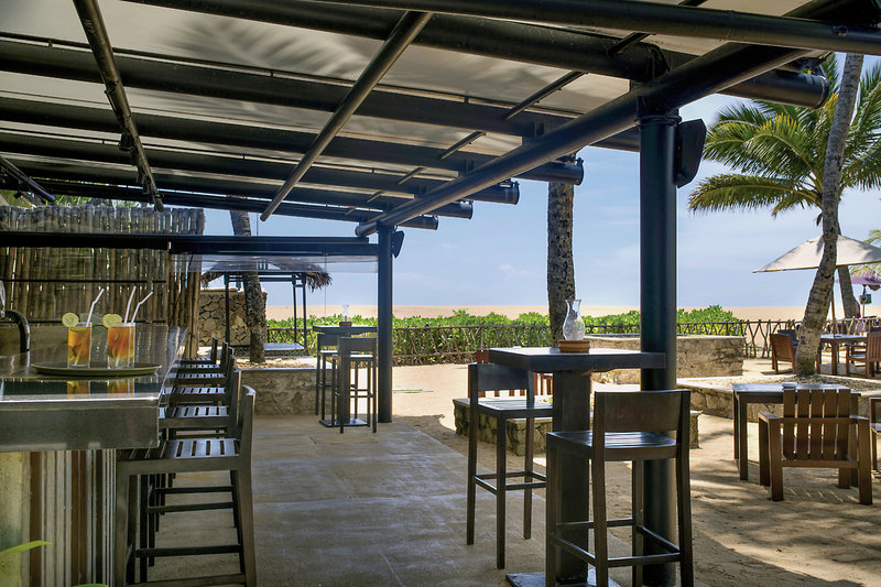 Avani Kalutara Resort  10