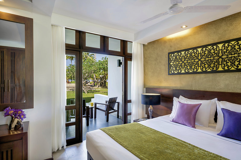 Avani Kalutara Resort  20