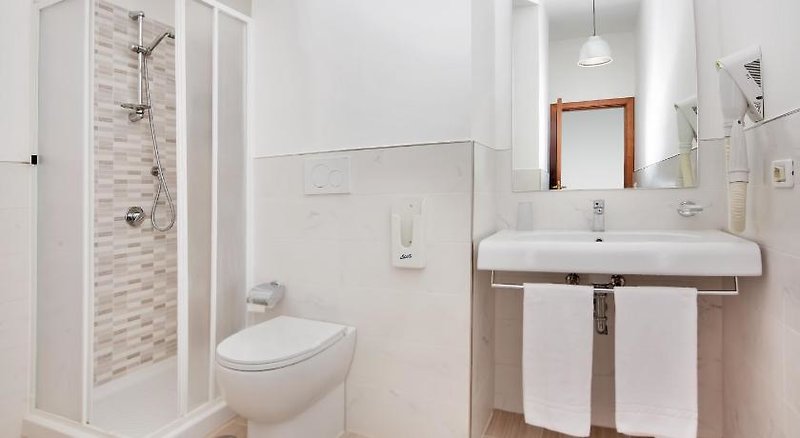 Hotel Miramare 1 - Bathroom Example
