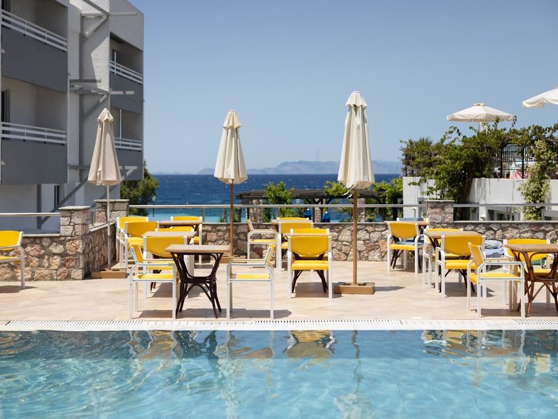 Sirene Beach Hotel 12