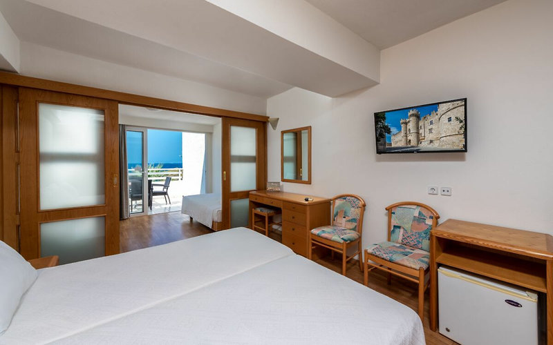 Sirene Beach Hotel 8