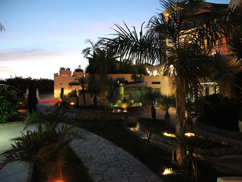 Sunshine Hotel & Spa 3 - Exterior