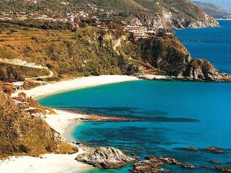 Sunshine Hotel & Spa 8 - Beach