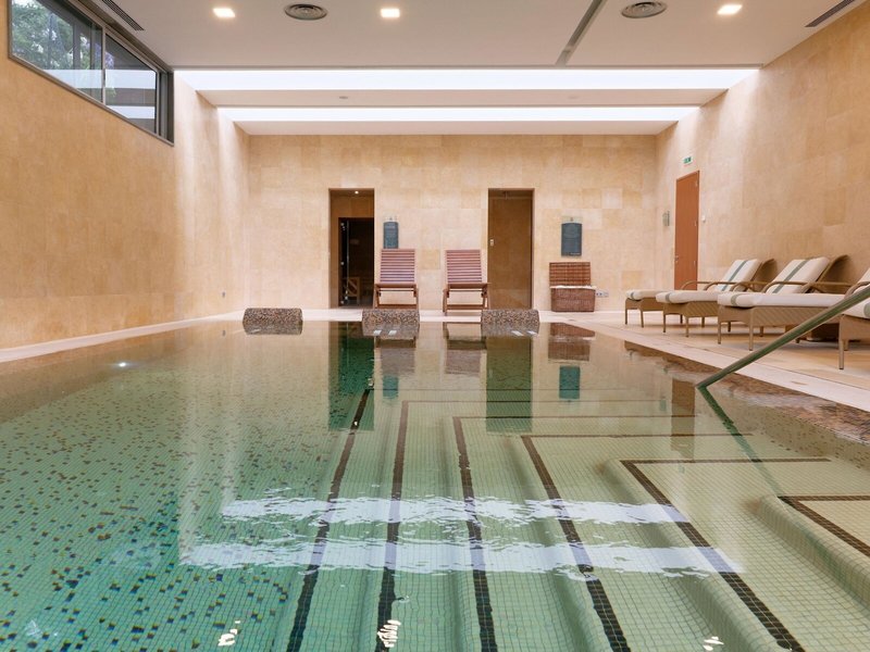 Casa Velha Do Palheiro 6