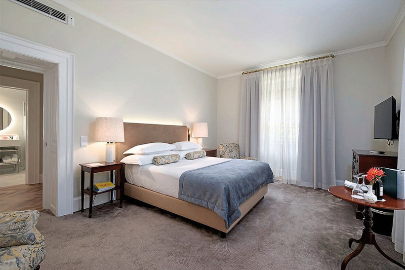 Casa Velha Do Palheiro 16