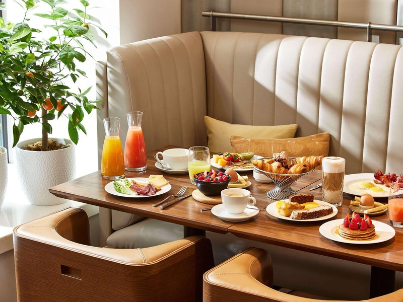 Sofitel Paris Arc de Triomphe 16