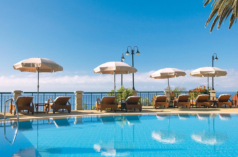 The Cliff Bay  32
