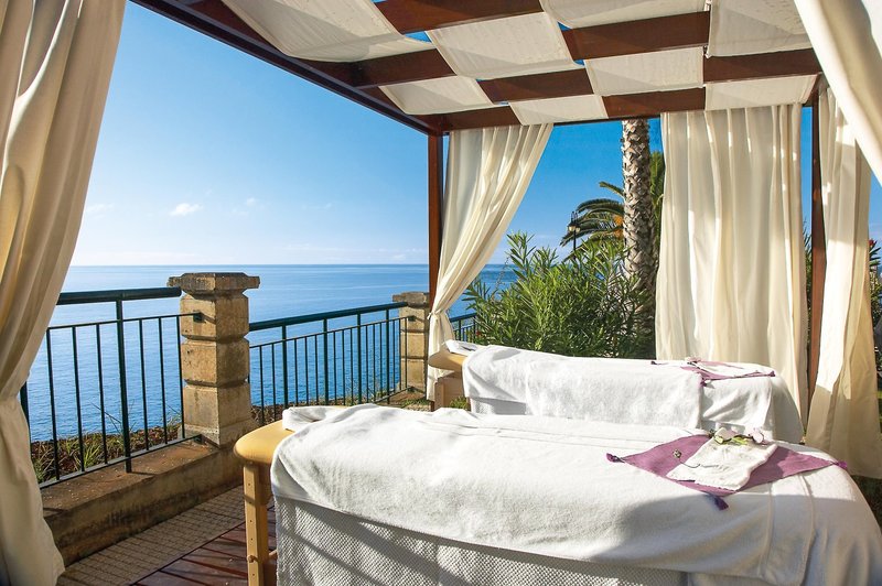 The Cliff Bay  37