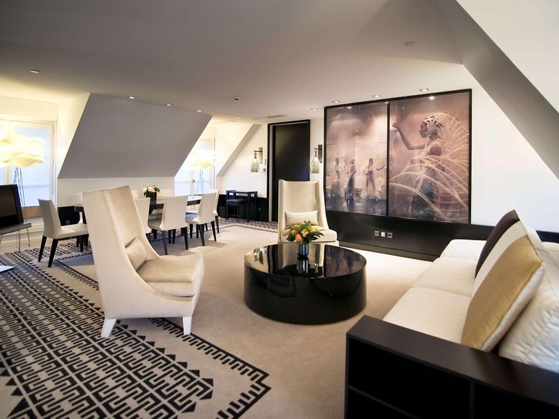 Sofitel Le Faubourg 9