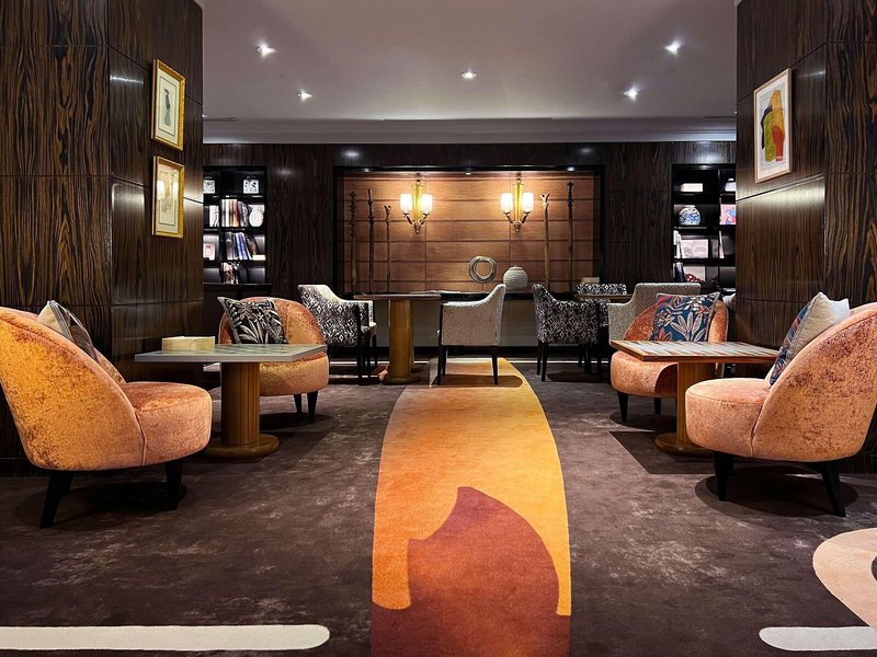 Sofitel Le Faubourg 13