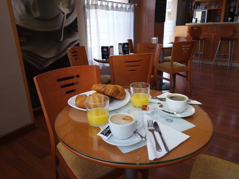 Hotel Sol Almeria 13